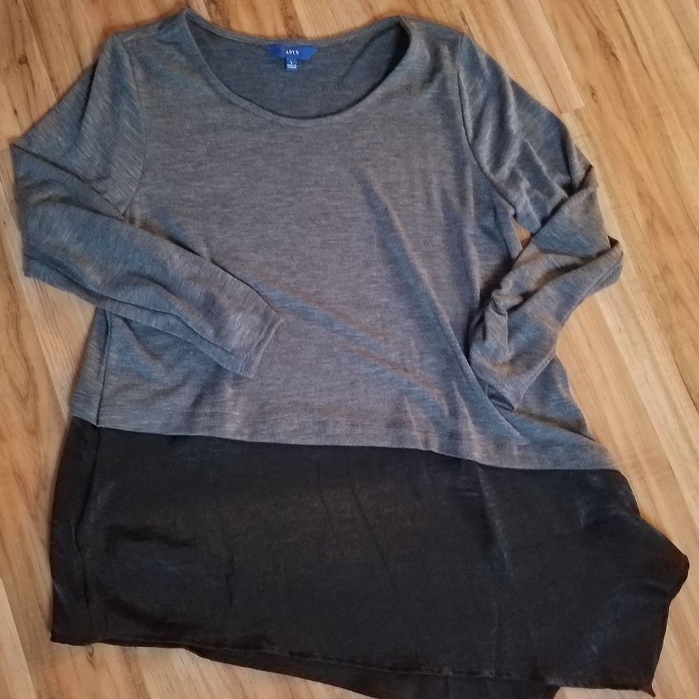 Long sleeved top
